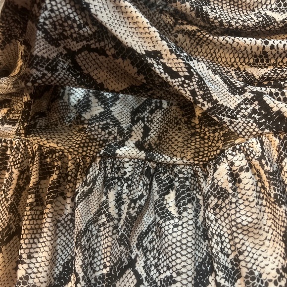 NWT Torrid Snakeskin Print Strapless Babydoll Tunic #12783676, Size M/L, 10 flaw - Picture 3 of 7